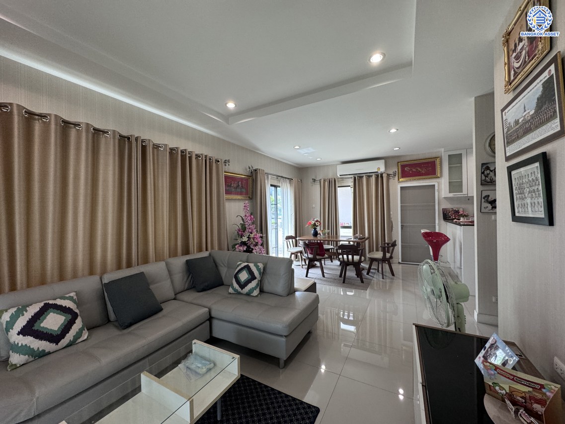 *****บ้านเดี่ยวมือสอง โครงการ ธนาวิลเลจ2 พระราม5-บางใหญ่ หลังมุม เนื้อที่ 52.40 ตร.ว. ฟังก์ชัน 4 ห้องนอน 3 ห้องน้ำ 2 ที่จอดรถ พร้อมอยู่ ตั้งบนทำเลเดินทางสะดวก เชื่อมต่อถนนรัตนาธิเบศร์ ถนนกาญจนาภิเษก ใกล้รถไฟฟ้าสายสีม่วง "สถานีตลาดบางใหญ่" และจุดขึ้นทางด่วน "กาญจนาภิเษก"