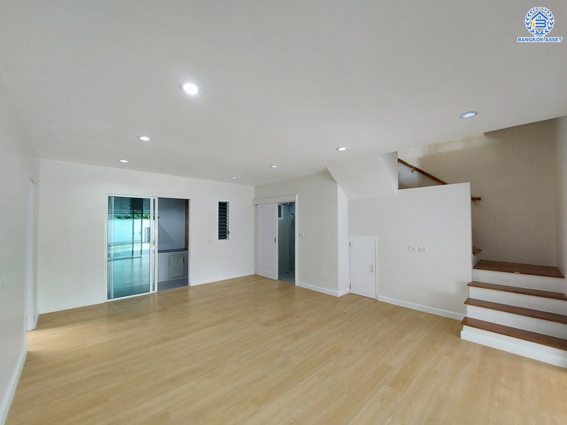 *****ทาวน์เฮ้าส์มือสองนนทบุรี โครงการ วิลเลตไลท์ ราชพฤกษ์-ปิ่นเกล้า หลังริม เนื้อที่ 43.7 ตร.ว. พื้นที่ใช้สอย 180 ตร.ม. ฟังก์ชัน 3 ห้องนอน 2 ห้องน้ำ 4 ที่จอดรถ แถมฟรี! 4 เครื่องดูดควัน บนทำเลดี เชื่อมต่อ ถนนกาญจนาภิเษก, ถนนราชพฤกษ์, ถนนนครอินทร์ ใกล้ทางด่วน "ศรีรัช"