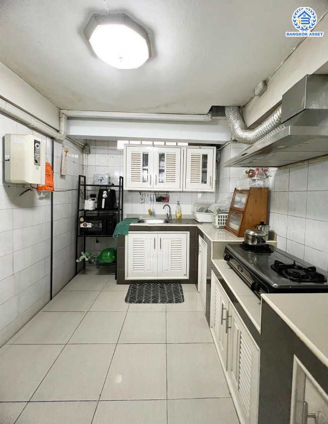 *****อาคารพาณิชย์ 3 ชั้นมือสองนนทบุรี ซอยติวานนท์38 เนื้อที่เยอะถึง 20 ตร.ว. พื้นที่ใช้สอย 250 ตร.ม. ฟังก์ชัน 3 ห้องนอน 4 ห้องน้ำ 1 ที่จอดรถ บนทำเลติดถนนติวานนท์ เดินทางสะดวก ใกล้รถไฟฟ้าสายสีชมพู "สถานีสนามบินน้ำ" และทางด่วน "งามวงศ์วาน"