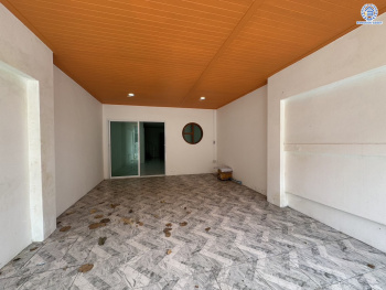 *****ทาวน์เฮ้าส์มือสอง โครงการ วังทอง ริเวอร์ปาร์ค เนื้อที่ 18 ตร.ว. พื้นที่ใช้สอย 140 ตร.ม. ฟังก์ชัน 2 ห้องนอน 2 ห้องน้ำ หน้าบ้านหันทางทิศเหนือ บนทำเลดี เชื่อมต่อหลายเส้นทาง ใกล้ทางด่วน "รามอินทรา-อาจณรงค์" และรถไฟฟ้าสายสีแดง "สถานีหลักหก"