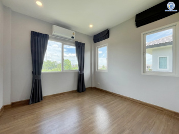 *****บ้านเดี่ยวมือสอง โครงการ เซนโทร ชัยพฤกษ์-345 เนื้อที่ 64.50 ตร.ว. ฟังก์ชัน 3 ห้องนอน 3 ห้องน้ำ 2 ที่จอดรถ บ้านสภาพดี พร้อมเข้าอยู่ บนทำเลดี เชื่อมต่อถนนสะพานนนทบุรี-บางบัวทอง ถนนราชพฤกษ์ ใกล้จุดขึ้นทางด่วน "ศรีรัช"