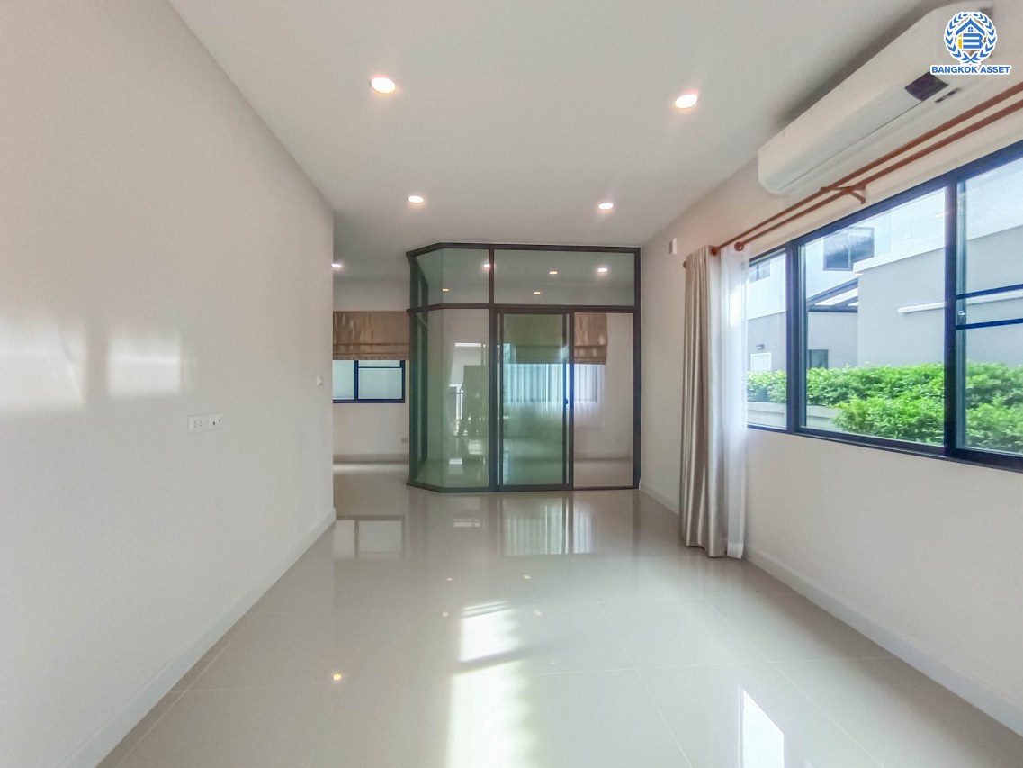 *****บ้านแฝดมือสองนนทบุรี โครงการ เพอร์เฟคพาร์ค แจ้งวัฒนะ เนื้อที่ 36.70 ตร.ว. ฟังก์ชัน 3 ห้องนอน 2 ห้องน้ำ 2 ที่จอดรถ ฟรี! เครื่องปรับอากาศ โครงการบนทำเลใกล้เมือง เชื่อมต่อถนนรัตนาธิเบศร์ ถนนชัยพฤกษ์ ถนนกาญจนาภิเษก ใกล้รถไฟฟ้าสายสีชมพู "สถานีห้าแยกปากเกร็ด" และจุดขึ้นทางด่วน "แจ้งวัฒนะ"