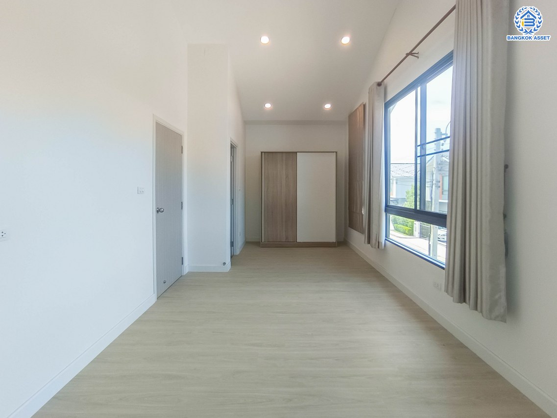 *****บ้านแฝดมือสองนนทบุรี โครงการ เพอร์เฟคพาร์ค แจ้งวัฒนะ เนื้อที่ 36.70 ตร.ว. ฟังก์ชัน 3 ห้องนอน 2 ห้องน้ำ 2 ที่จอดรถ ฟรี! เครื่องปรับอากาศ โครงการบนทำเลใกล้เมือง เชื่อมต่อถนนรัตนาธิเบศร์ ถนนชัยพฤกษ์ ถนนกาญจนาภิเษก ใกล้รถไฟฟ้าสายสีชมพู "สถานีห้าแยกปากเกร็ด" และจุดขึ้นทางด่วน "แจ้งวัฒนะ"