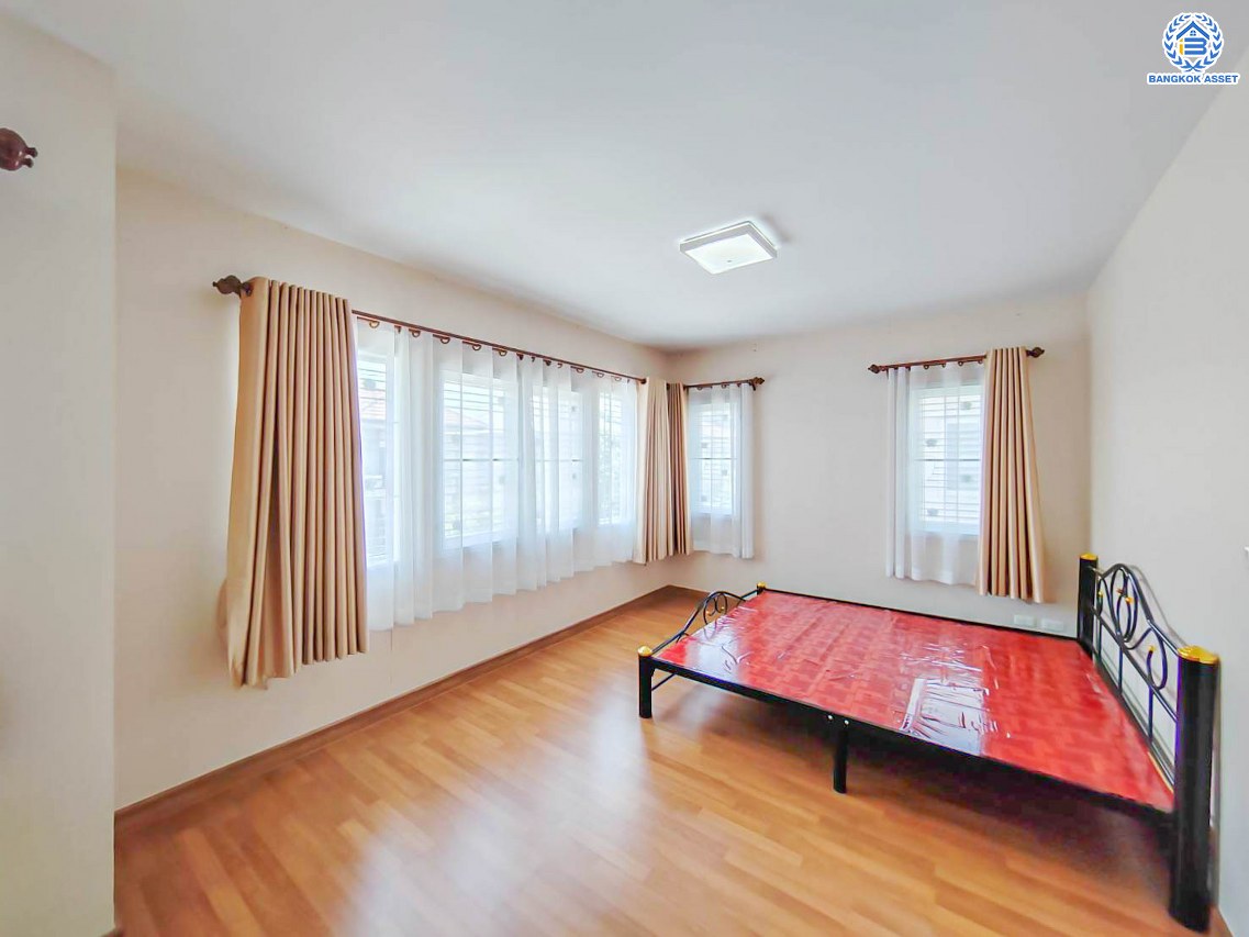 บ้านแฝดมือสอง โครงการ พฤกษาทาวน์ เซเรนิติ้2 เพชรเกษม81 เนื้อที่ 40.30 ตร.ว. พื้นที่ใช้สอย 138 ตร.ม. ฟังก์ชัน 3 ห้องนอน 2 ห้องน้ำ 1 ที่จอดรถ บ้านสวยบนทำเลดีเดินทางสะดวกเชื่อมต่อหลากหลายเส้นทาง ใกล้เดอะมอลล์บางแค แถมฟรี เครื่องปรับอากาศ พร้อมเข้าอยู่ได้เลย...