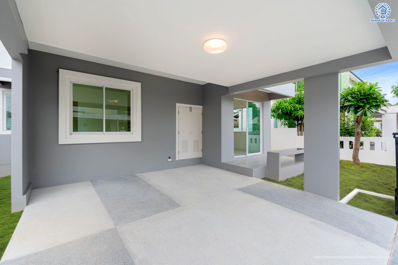 บ้านมือสองตกแต่งใหม่ โครงการ โฮมเพลส วงแหวน-รัตนาธิเบศร์ เนื้อที่ 39.90 ตร.ว. พื้นที่ใช้สอย 159.08 ตร.ม. ฟังก์ชัน 3 ห้องนอน 2 ห้องน้ำ ที่จอดรถ 2 คัน ตั้งอยู่บนทำเลแห่งการเดินทาง เชื่อมต่อถนนกาญจนาภิเษก ใกล้รถไฟฟ้า "สถานีตลาดบางใหญ่" และ ใกล้ห้างเซ็นทรัล เวสต์เกต