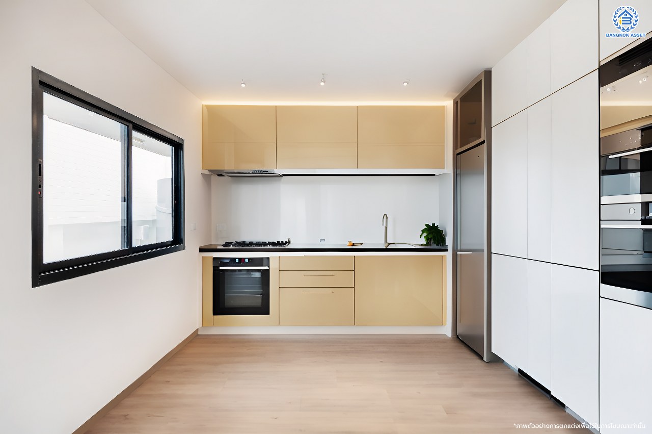 บ้านมือสองตกแต่งใหม่ โครงการ มณีรินทร์ รัตนาธิเบศร์ แบรนด์ Property Perfect เนื้อที่ 60.10 ตร.ว. พื้นที่ใช้สอย 268.23 ตร.ม. ฟังก์ชัน 3 ห้องนอน 3 ห้องน้ำ จอดรถได้ 2 คัน บนทำเลศักยภาพ เชื่อมต่อทั้ง ถนนรัตนาธิเบศร์ และถนนราชพฤกษ์ ใกล้เซ็นทรัลรัตนาธิเบศร์ และ เซ็นทรัลเวสต์เกต ใกล้ทางด่วน "งามวงศ์วาน" และรถไฟฟ้า "สถานีบางรักน้อยท่าอิฐ"...