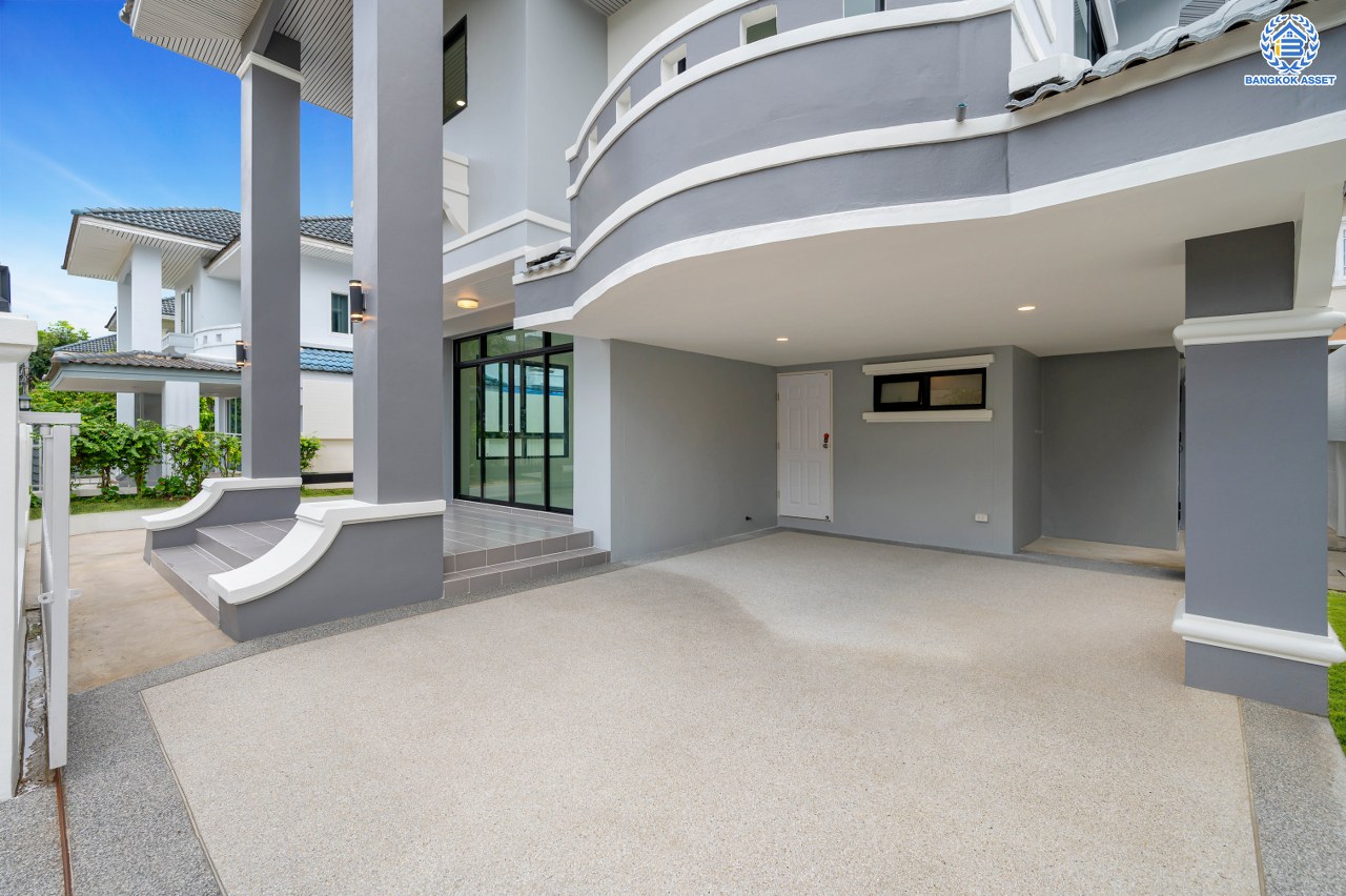 บ้านมือสองตกแต่งใหม่ โครงการ มณีรินทร์ รัตนาธิเบศร์ แบรนด์ Property Perfect เนื้อที่ 60.10 ตร.ว. พื้นที่ใช้สอย 268.23 ตร.ม. ฟังก์ชัน 3 ห้องนอน 3 ห้องน้ำ จอดรถได้ 2 คัน บนทำเลศักยภาพ เชื่อมต่อทั้ง ถนนรัตนาธิเบศร์ และถนนราชพฤกษ์ ใกล้เซ็นทรัลรัตนาธิเบศร์ และ เซ็นทรัลเวสต์เกต ใกล้ทางด่วน "งามวงศ์วาน" และรถไฟฟ้า "สถานีบางรักน้อยท่าอิฐ"...