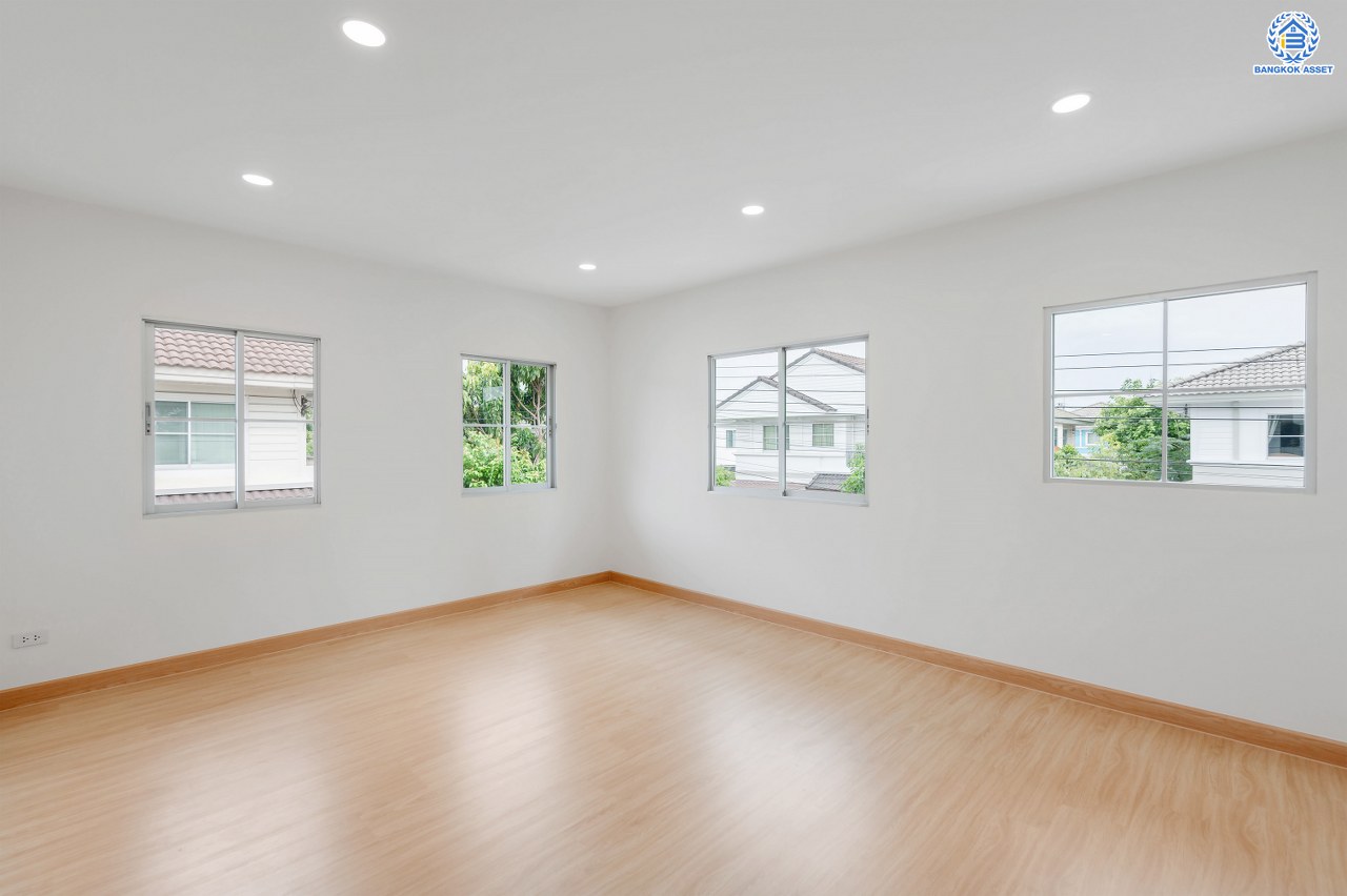 บ้านมือสองตกแต่งใหม่ โครงการ ชัยพฤกษ์ บางใหญ่ บ้านเดี่ยวแบรนด์คุณภาพ L&H สภาพแวดล้อมดี พร้อม Facilities ครบครัน บนเนื้อที่ 61.00 ตร.ว. พื้นที่ใช้สอย 177.47 ตร.ม. ฟังก์ชัน 3 ห้องนอน 3 ห้องน้ำ จอดรถได้ 2 คัน บนทำเลเดินทางสะดวก ใกล้รถไฟฟ้าสายสีม่วง "สถานีคลองบางไผ่" และเพียง 5 นาทีถึงเซ็นทรัล เวสต์เกต...