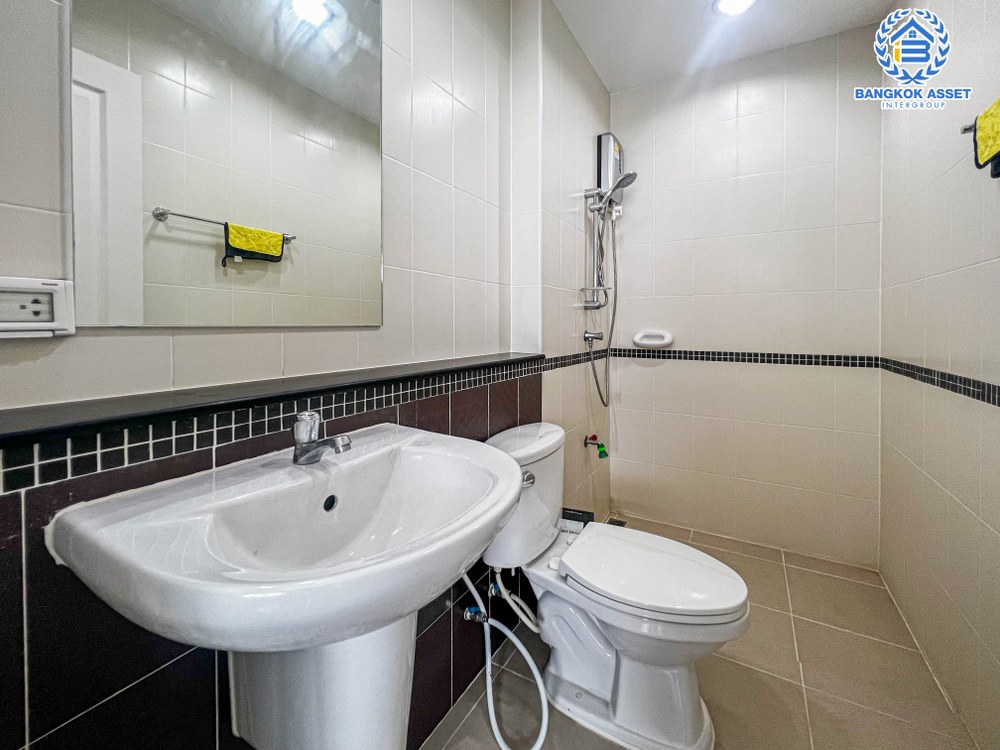 *****ทาวน์โฮมมือสอง โครงการ พิบูลย์ทาวน์โฮม พิบูลย์สงคราม เนื้อที่ 21.20 ตร.ว. ฟังก์ชัน 4 ห้องนอน 4 ห้องน้ำ 2 ที่จอดรถ บ้านสภาพดีเยี่ยม โครงการตั้งบนทำเลดี เชื่อมต่อถนนพิบูลย์สงคราม ใกล้รถไฟฟ้าสายสีม่วง "สถานีแยกติวานนท์" และจุดขึ้นทางด่วน "พระราม7" จองเลย!