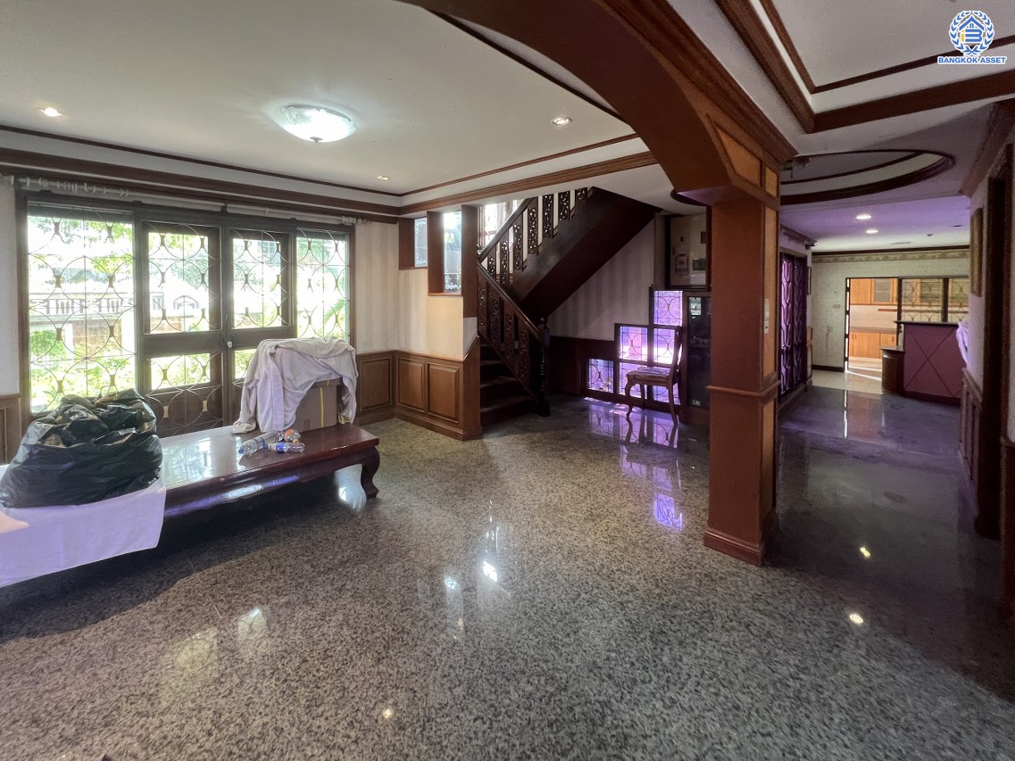 *****บ้านเดี่ยวมือสอง โครงการ ชวนชื่นกรีนวิลล์ พุทธมณฑลสาย2 เนื้อที่ 104 ตร.ว. พื้นที่ใช้สอย 250 ตร.ม. 3 ห้องนอน 3 ห้องน้ำ 4 ที่จอดรถ บนทำเลศักยภาพ เข้า-ออกได้ทั้ง ถ.พุทธมณฑลสาย2 และ ถ.กาญจนาภิเษก ใกล้ทางคู่ขนานลอยฟ้าบรมราชชนนี, เซ็นทรัลปิ่นเกล้า และม.มหิดล