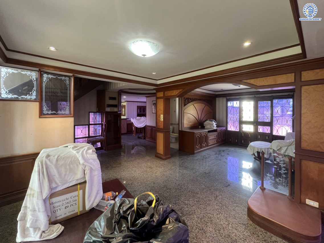 *****บ้านเดี่ยวมือสอง โครงการ ชวนชื่นกรีนวิลล์ พุทธมณฑลสาย2 เนื้อที่ 104 ตร.ว. พื้นที่ใช้สอย 250 ตร.ม. 3 ห้องนอน 3 ห้องน้ำ 4 ที่จอดรถ บนทำเลศักยภาพ เข้า-ออกได้ทั้ง ถ.พุทธมณฑลสาย2 และ ถ.กาญจนาภิเษก ใกล้ทางคู่ขนานลอยฟ้าบรมราชชนนี, เซ็นทรัลปิ่นเกล้า และม.มหิดล