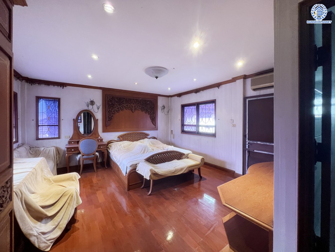 *****บ้านเดี่ยวมือสอง โครงการ ชวนชื่นกรีนวิลล์ พุทธมณฑลสาย2 เนื้อที่ 104 ตร.ว. พื้นที่ใช้สอย 250 ตร.ม. 3 ห้องนอน 3 ห้องน้ำ 4 ที่จอดรถ บนทำเลศักยภาพ เข้า-ออกได้ทั้ง ถ.พุทธมณฑลสาย2 และ ถ.กาญจนาภิเษก ใกล้ทางคู่ขนานลอยฟ้าบรมราชชนนี, เซ็นทรัลปิ่นเกล้า และม.มหิดล