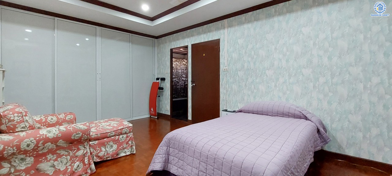 *****บ้านเดี่ยวมือสองนนทบุรี โครงการ มณียา2 ท่าอิฐ แบรนด์ Property Perfect เนื้อที่ 51.00 ตร.ว. พื้นที่ใช้สอย 130 ตร.ม. ฟังก์ชัน 4 ห้องนอน 3 ห้องน้ำ 2 ที่จอดรถ บนทำเลเชื่อมต่อถนนรัตนาธิเบศร์ และถนนราชพฤกษ์ ใจกลาง 2 เซ็นทรัลฯ ใกล้ MRT "สถานีบางรักน้อยท่าอิฐ" และทางด่วน "งามวงศ์วาน"