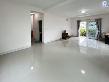 *****บ้านแฝดมือสองนนทบุรี โครงการ เพอร์เฟคพาร์ค พระราม5-บางใหญ่ เนื้อที่กว้าง 36.70 ตร.ว. พื้นที่ใช้สอย 130 ตร.ม. ฟังก์ชัน 3 ห้องนอน 2 ห้องน้ำ 2 ที่จอดรถ บ้านสภาพสวย พร้อมเข้าอยู่ บนทำเลเชื่อมต่อ ถนนกาญจนาภิเษก ใกล้รถไฟฟ้าสายสีม่วง "สถานีตลาดบางใหญ่" เพียง 15 นาที และยังใกล้ทางด่วน "ศรีรัช"