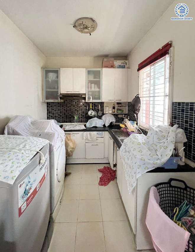 *****บ้านเดี่ยวมือสองนนทบุรี โครงการ พฤกษาวิลเลจ5 บางใหญ่ เนื้อที่ 53.10 ตร.ว. ฟังก์ชัน 3 ห้องนอน 2 ห้องน้ำ 2 ที่จอดรถ สภาพแวดล้อมโครงการดี ทำเลดีเดินทางสะดวก เชื่อมต่อถนนคลองถนน ถนนกาญจนาภิเษก ถนนรัตนาธิเบศร์ ใกล้รถไฟฟ้าสายสีม่วง "สถานีคลองบางไผ่" และจุดขึ้นทางด่วน "กาญจนาภิเษก"…