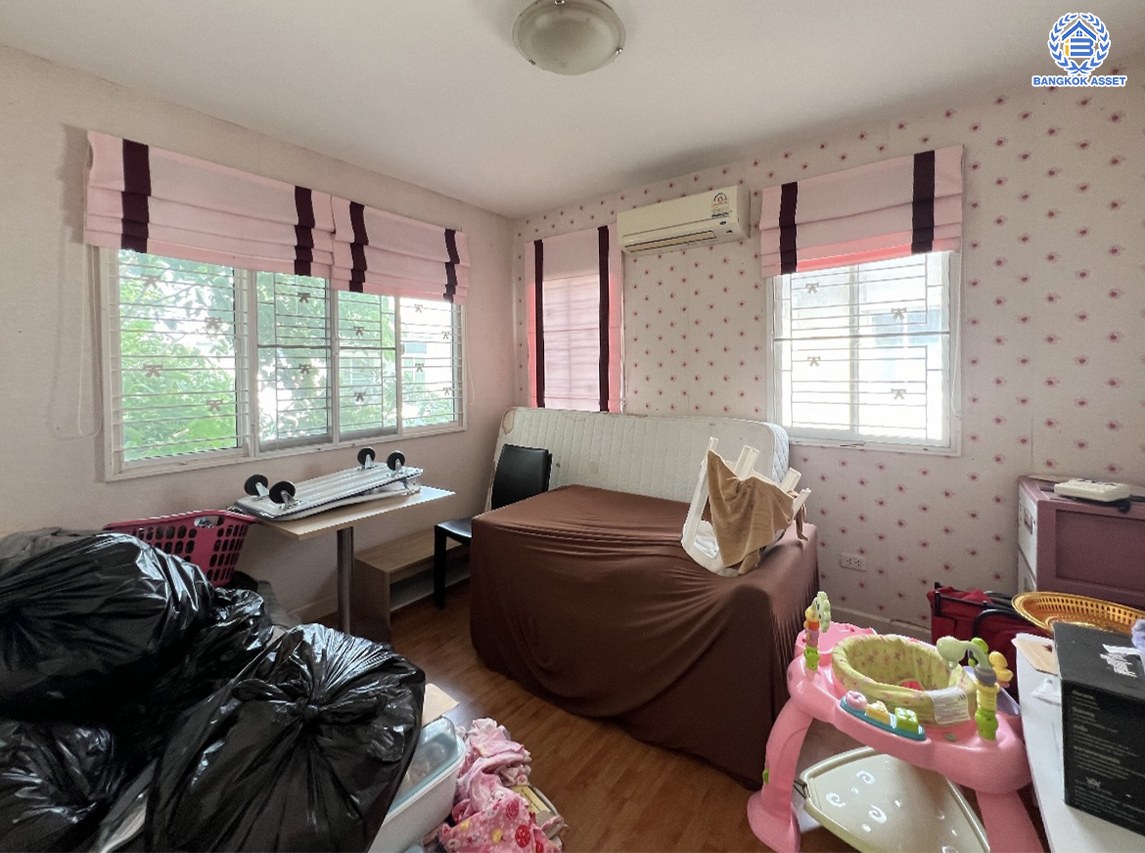 *****บ้านเดี่ยวมือสองนนทบุรี โครงการ พฤกษาวิลเลจ5 บางใหญ่ เนื้อที่ 53.10 ตร.ว. ฟังก์ชัน 3 ห้องนอน 2 ห้องน้ำ 2 ที่จอดรถ สภาพแวดล้อมโครงการดี ทำเลดีเดินทางสะดวก เชื่อมต่อถนนคลองถนน ถนนกาญจนาภิเษก ถนนรัตนาธิเบศร์ ใกล้รถไฟฟ้าสายสีม่วง "สถานีคลองบางไผ่" และจุดขึ้นทางด่วน "กาญจนาภิเษก"…