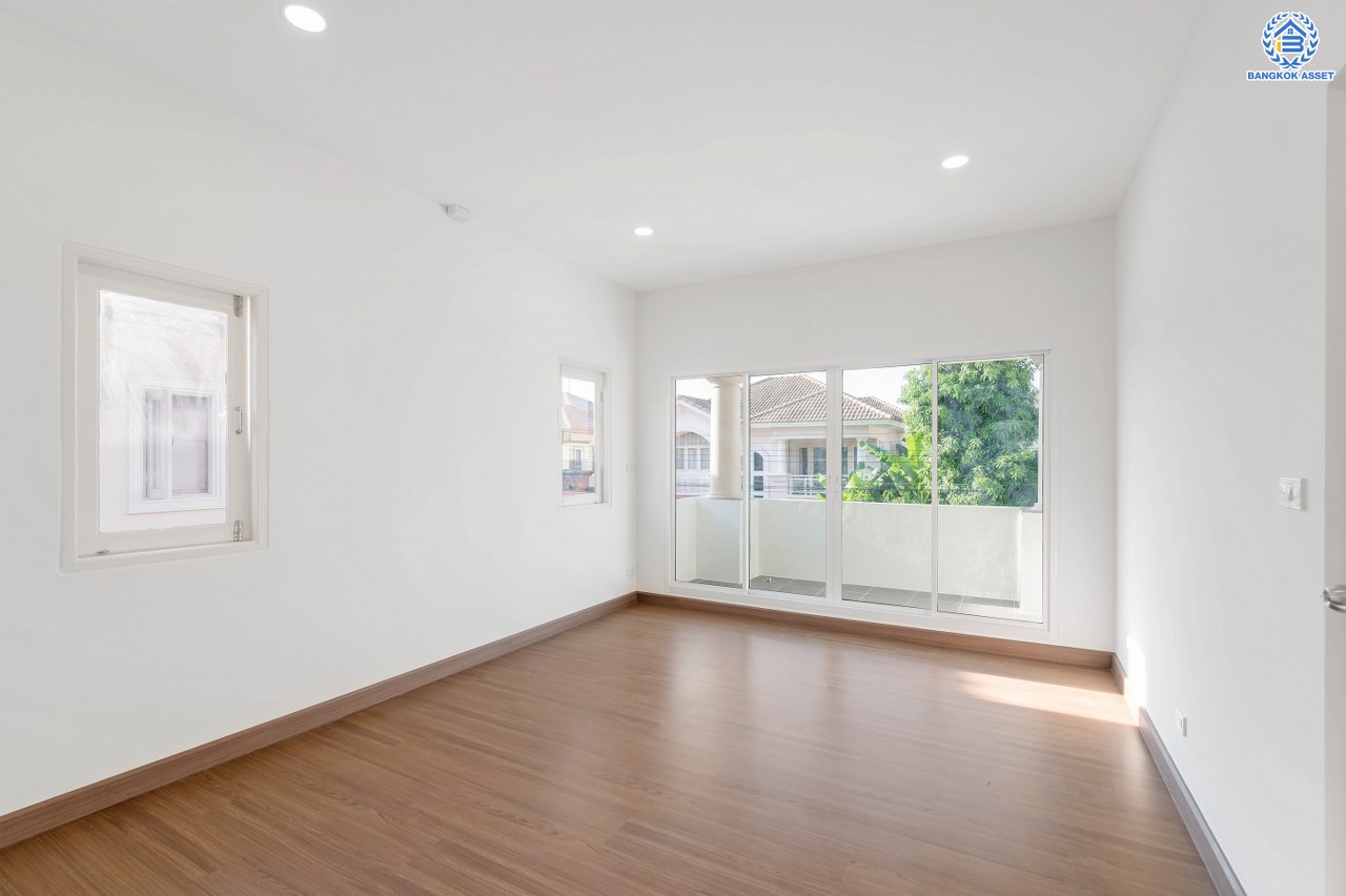 บ้านมือสองตกแต่งใหม่ โครงการ ภัสสร8 บางใหญ่ ดีไซน์สวย เนื้อที่ 50.7 ตร.ว. พื้นที่ใช้สอย 243.41 ตร.ม. ฟังก์ชัน 3 ห้องนอน 3 ห้องน้ำ จอดรถได้ 1 คัน แต่งครบพร้อมอยู่ บนทำเลศักยภาพ โครงการติดถนนใหญ่ เข้า-ออกสะดวก ใกล้เซ็นทรัลเวสต์เกต ใกล้รถไฟฟ้าสายสีม่วง "สถานีตลาดบางใหญ่" และจุดขึ้นทางด่วน "ศรีรัช"