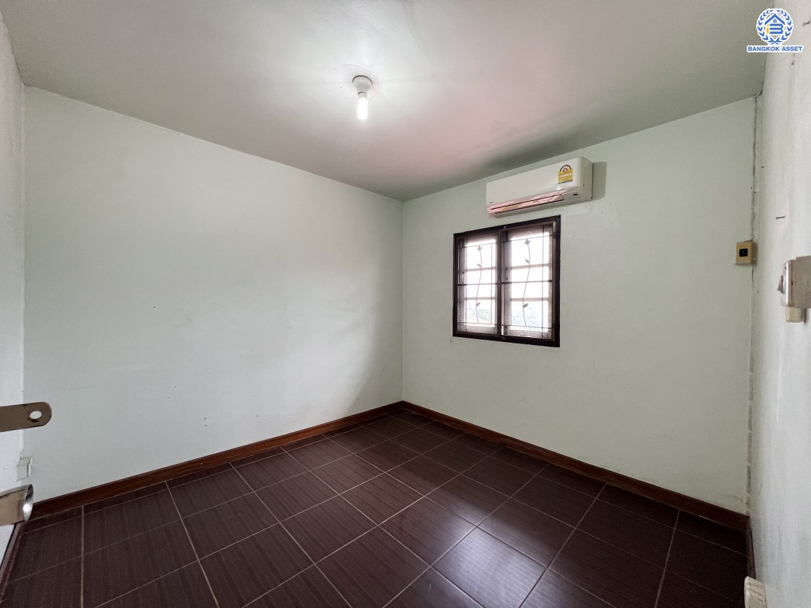 *****ทาวน์เฮ้าส์มือสองนนทบุรี โครงการ พฤกษา3 วัดลาดปลาดุก เนื้อที่ 36.80 ตร.ว.พื้นที่ใช้สอย 100 ตร.ม. ฟังก์ชัน 3 ห้องนอน 2 ห้องน้ำ 1 ที่จอดรถ บนทำเลแห่งการเดินทาง ใกล้รถไฟฟ้าสายสีม่วง "สถานีคลองบางไผ่"