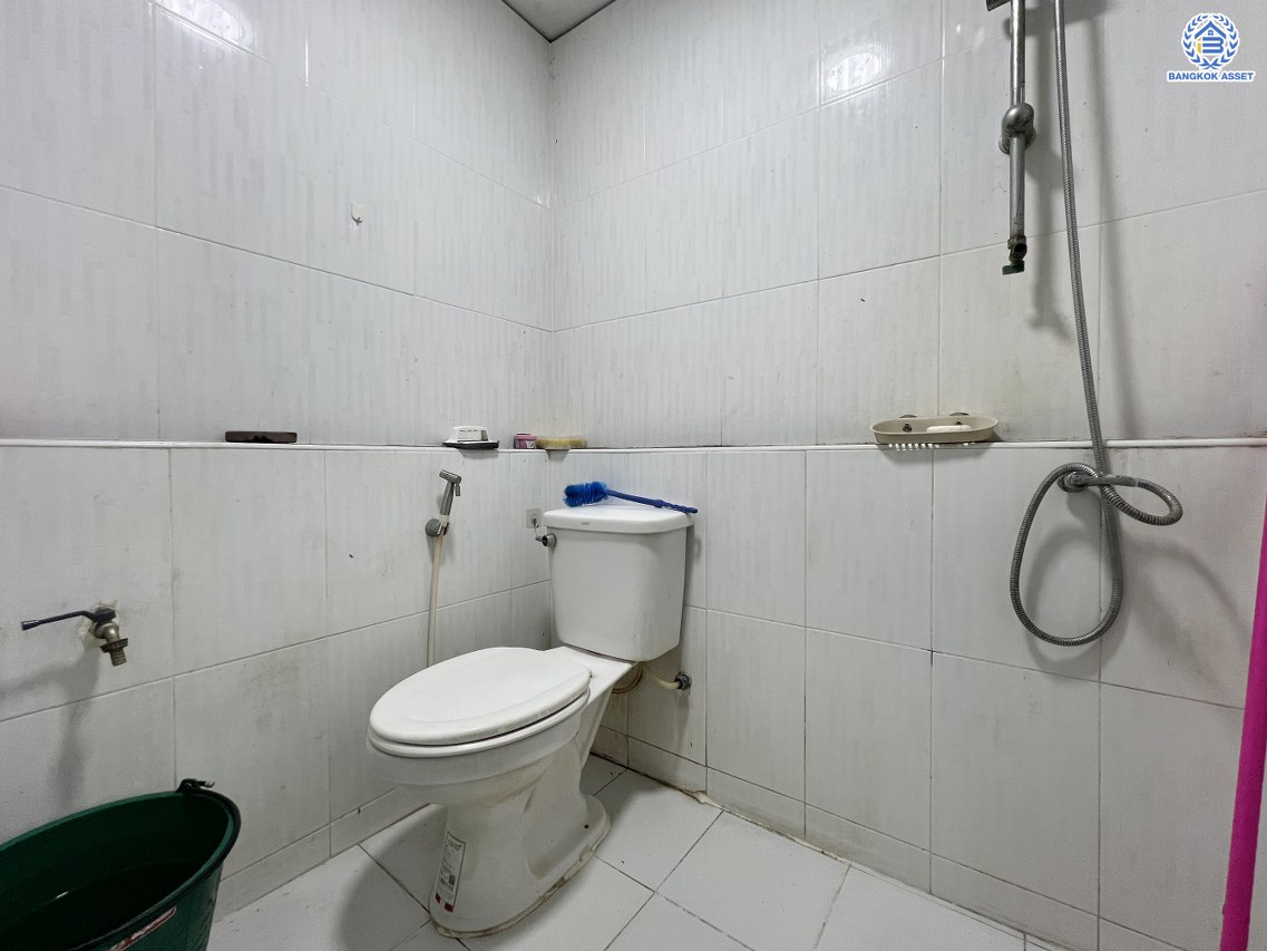 *****ทาวน์เฮ้าส์มือสองนนทบุรี โครงการ พฤกษา3 วัดลาดปลาดุก เนื้อที่ 36.80 ตร.ว.พื้นที่ใช้สอย 100 ตร.ม. ฟังก์ชัน 3 ห้องนอน 2 ห้องน้ำ 1 ที่จอดรถ บนทำเลแห่งการเดินทาง ใกล้รถไฟฟ้าสายสีม่วง "สถานีคลองบางไผ่"