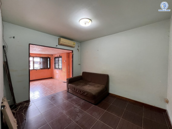 *****ทาวน์เฮ้าส์มือสองนนทบุรี โครงการ พฤกษา3 วัดลาดปลาดุก เนื้อที่ 36.80 ตร.ว.พื้นที่ใช้สอย 100 ตร.ม. ฟังก์ชัน 3 ห้องนอน 2 ห้องน้ำ 1 ที่จอดรถ บนทำเลแห่งการเดินทาง ใกล้รถไฟฟ้าสายสีม่วง "สถานีคลองบางไผ่"