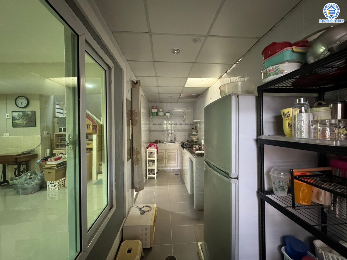 *****ทาวน์เฮ้าส์มือสองนนทบุรี โครงการ พฤกษา26 บางใหญ่ หลังริม เนื้อที่ 24 ตร.ว. พื้นที่ใช้สอย 114 ตร.ม. ฟังก์ชั่น 3 ห้องนอน 2 ห้องน้ำ แถมฟรี! เครื่องปรับอากาศ, เครื่องทำน้ำอุ่น บนทำเลแห่งการเดินทาง เชื่อมต่อถนนแก้วอินทร์, ถนนกาญจนาภิเษก และใกล้รถไฟฟ้าสายสีม่วง "สถานีตลาดบางใหญ่" จองเลย