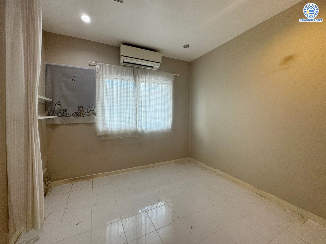 *****ทาวน์เฮ้าส์มือสองนนทบุรี โครงการ พฤกษา26 บางใหญ่ หลังริม เนื้อที่ 24 ตร.ว. พื้นที่ใช้สอย 114 ตร.ม. ฟังก์ชั่น 3 ห้องนอน 2 ห้องน้ำ แถมฟรี! เครื่องปรับอากาศ, เครื่องทำน้ำอุ่น บนทำเลแห่งการเดินทาง เชื่อมต่อถนนแก้วอินทร์, ถนนกาญจนาภิเษก และใกล้รถไฟฟ้าสายสีม่วง "สถานีตลาดบางใหญ่" จองเลย