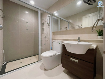 *****ทาวน์โฮมมือสองย่านกรุงเทพฯ โครงการ บ้านกลางเมือง สาทร-ตากสิน เนื้อที่กว้าง 20.00 ตร.ว. พื้นที่ใช้สอย 167 ตร.ม. ฟังก์ชัน 3 ห้องนอน 3 ห้องน้ำ ที่จอดรถ 1 คัน แถมฟรี! เครื่องปรับอากาศ 4 เครื่อง, เครื่องทำน้ำ 2 เครื่อง บนทำเลแห่งการเดินทาง ใกล้รถไฟฟ้าสายสีเขียวเข้ม "สถานีวุฒากาศ" เชื่อมต่อถนนกัลปพฤกษ์ และถนนราชพฤกษ์