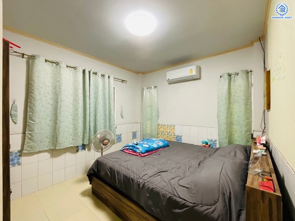 *****บ้านเดี่ยวมือสองปทุมธานี โครงการ ภัทรินทร์ คูบางหลวง-ปทุมธานี เนื้อที่ 59.80 ตร.ว. พื้นที่ใช้สอย 75 ตร.ม. ฟังก์ชันครบครัน 2 ห้องนอน 2 ห้องน้ำ 3 ที่จอดรถ แถมฟรี! เครื่องปรับอากาศ 2 เครื่อง บนทำเชื่อมต่อ ถนนราชพฤกษ์, ถนนปทุมธานี-บางเลน และ ใกล้โรบินสัน ไลฟ์สไตล์ ราชพฤกษ์ จองเลย!