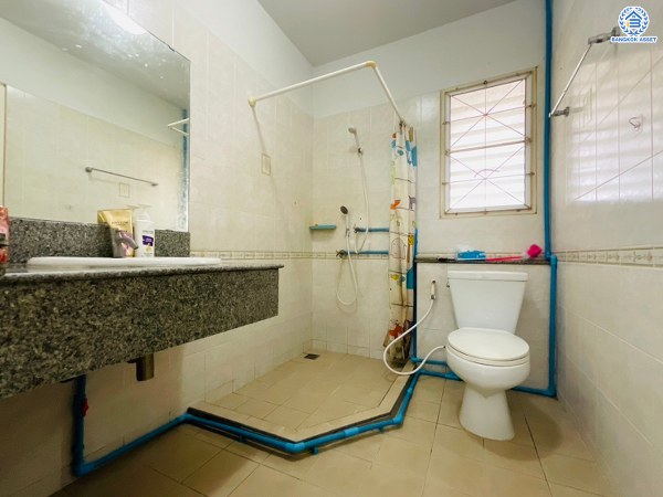 *****บ้านเดี่ยวมือสองปทุมธานี โครงการ ภัทรินทร์ คูบางหลวง-ปทุมธานี เนื้อที่ 59.80 ตร.ว. พื้นที่ใช้สอย 75 ตร.ม. ฟังก์ชันครบครัน 2 ห้องนอน 2 ห้องน้ำ 3 ที่จอดรถ แถมฟรี! เครื่องปรับอากาศ 2 เครื่อง บนทำเชื่อมต่อ ถนนราชพฤกษ์, ถนนปทุมธานี-บางเลน และ ใกล้โรบินสัน ไลฟ์สไตล์ ราชพฤกษ์ จองเลย!