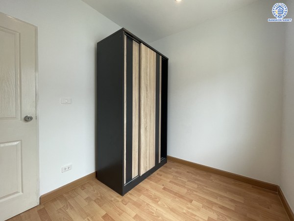 *****ทาวน์เฮ้าส์มือสองย่านนนทบุรี โครงการ ชวนชื่นทาวน์ กาญจนาฯ-บางใหญ่ เนื้อที่กว้างขวางถึง 18.50 ตร.ว. ฟังก์ชันจัดเต็มถึง 3 ห้องนอน 2 ห้องน้ำ บ้านสภาพดี พร้อมอยู่ บนทำเลยอดเยี่ยมเชื่อมต่อ ถนนกาญจนาภิเษก, ถนนรัตนาธิเบศร์ ใกล้รถไฟฟ้าสายสีม่วง "สถานีคลองบางไผ่" ใกล้จุดขึ้นทางด่วน "ศรีรัช" และ ใกล้เซ็นทรัลเวสต์เกต