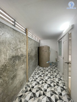 *****ทาวน์เฮ้าส์มือสองย่านนนทบุรี โครงการ ชวนชื่นทาวน์ กาญจนาฯ-บางใหญ่ เนื้อที่กว้างขวางถึง 18.50 ตร.ว. ฟังก์ชันจัดเต็มถึง 3 ห้องนอน 2 ห้องน้ำ บ้านสภาพดี พร้อมอยู่ บนทำเลยอดเยี่ยมเชื่อมต่อ ถนนกาญจนาภิเษก, ถนนรัตนาธิเบศร์ ใกล้รถไฟฟ้าสายสีม่วง "สถานีคลองบางไผ่" ใกล้จุดขึ้นทางด่วน "ศรีรัช" และ ใกล้เซ็นทรัลเวสต์เกต