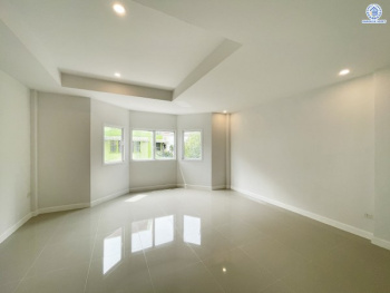 *****ทาวน์เฮ้าส์มือสองนนทบุรี โครงการ กฤษดานคร10 รัตนาธิเบศร์ หลังริม เนื้อที่ดิน 29.00 ตร.ว. ฟังก์ชัน 3 ห้องนอน 3 ห้องน้ำ บนทำเลติด ถนนรัตนาธิเบศร์ ใกล้รถไฟฟ้าสายสีม่วง "สถานีสามแยกบางใหญ่" ใกล้จุดขึ้นทางด่วน "ศรีรัช" และใกล้เซ็นทรัลเวสต์เกต จองเลย!