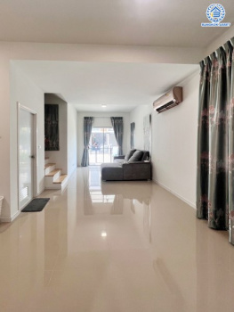 *****ทาวน์เฮ้าส์มือสองนนทบุรี โครงการ พฤกษา120 กาญจนา-กันตนา หลังมุม เนื้อที่ 33.60 ตร.ว. ฟังก์ชัน 3 ห้องนอน 2 ห้องน้ำ 1 ที่จอดรถ แถมฟรึ! เครื่องปรับอากาศ, เครื่องทำน้ำอุ่น พร้อมเข้าอยู่ บนทำเลดี เชื่อมต่อถนนบางใหญ่-บางคูลัด ถนนกาญจนาภิเษก ถนนพิชัยเขต ใกล้รถไฟฟ้าสายสีม่วง "สถานีตลาดบางใหญ่" และจุดขึ้นทางด่วน "ศรีรัช"