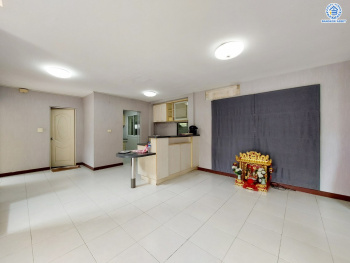 *****บ้านเดี่ยวมือสองจาก L&H โครงการ มัณฑนา เพชรเกษม81 บนเนื้อที่ 61.40 ตร.ว. พื้นที่ใช้สอย 173 ตร.ม. พร้อมฟังก์ชัน 4 ห้องนอน 3 ห้องน้ำ จอดรถได้ 1 คัน บนทำเลเชื่อมต่อสู่ ถนนเพชรเกษม, ถนนพุทธมณฑลสาย4 ใกล้เดอะมอลล์ บางแค และม.มหิดล