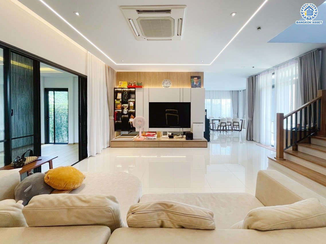 *****บ้านเดี่ยวมือสอง โครงการ พรรณา พุทธมณฑลสาย3 หลังริม บนเนื้อที่ 107 ตร.ว. พื้นที่ใช้สอย 304.00 ตร.ม. ฟังก์ชัน 4 ห้องนอน 5 ห้องน้ำ จอดรถได้ 3 คัน แถมฟรี! เครื่องปรับอากาศ, เครื่องทำน้ำอุ่น บนทำเลเชื่อมต่อหลายเส้นทาง อาทิถนนบางแวก, ถนนพุทธมณฑลสาย3, ถนนอุทยาน, ถนนบรมราชชนนี, ถนนเพชรเกษม  จองเลย