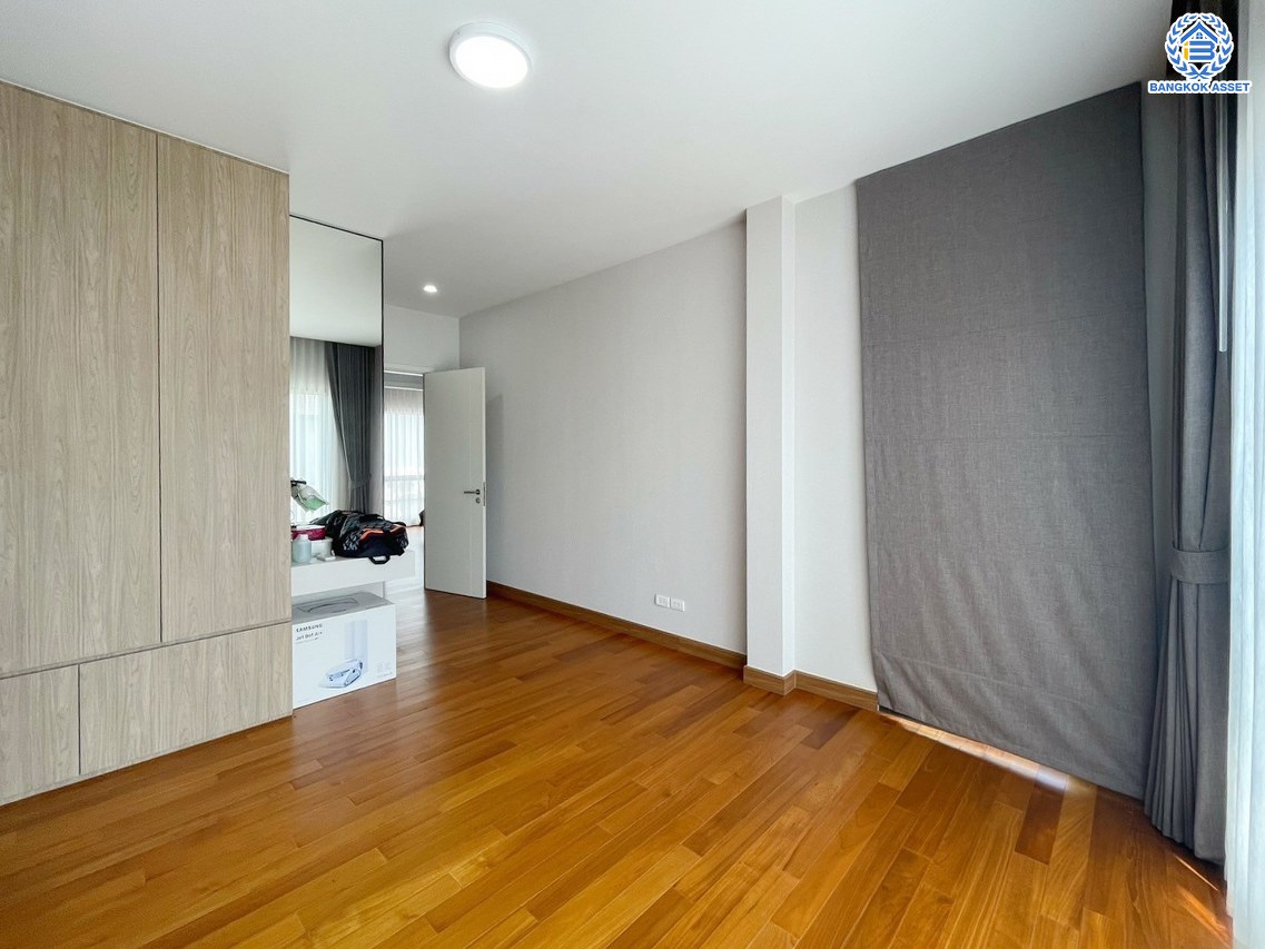 *****บ้านเดี่ยวมือสอง โครงการ พรรณา พุทธมณฑลสาย3 หลังริม บนเนื้อที่ 107 ตร.ว. พื้นที่ใช้สอย 304.00 ตร.ม. ฟังก์ชัน 4 ห้องนอน 5 ห้องน้ำ จอดรถได้ 3 คัน แถมฟรี! เครื่องปรับอากาศ, เครื่องทำน้ำอุ่น บนทำเลเชื่อมต่อหลายเส้นทาง อาทิถนนบางแวก, ถนนพุทธมณฑลสาย3, ถนนอุทยาน, ถนนบรมราชชนนี, ถนนเพชรเกษม  จองเลย