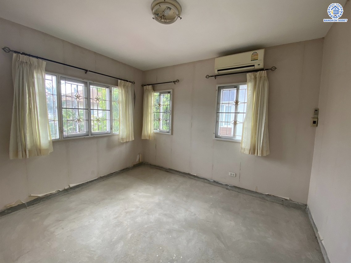 *****บ้านเดี่ยวมือสองนนทบุรี โครงการ พฤกษาวิลเลจ11 รัตนาธิเบศร์ เนื้อที่กว้างถึง 50.10 ตร.ว. ฟังก์ชัน 4 ห้องนอน 2 ห้องน้ำ 1 ที่จอดรถ แถมฟรี! เครื่องปรับอากาศ บนทำเลดี เดินทางสะดวก เชื่อมต่อถนนรัตนาธิเบศร์ และถนนราชพฤกษ์ ใกล้รถไฟฟ้าสายสีม่วง "สถานีบางรักน้อยท่าอิฐ" จองเลย!