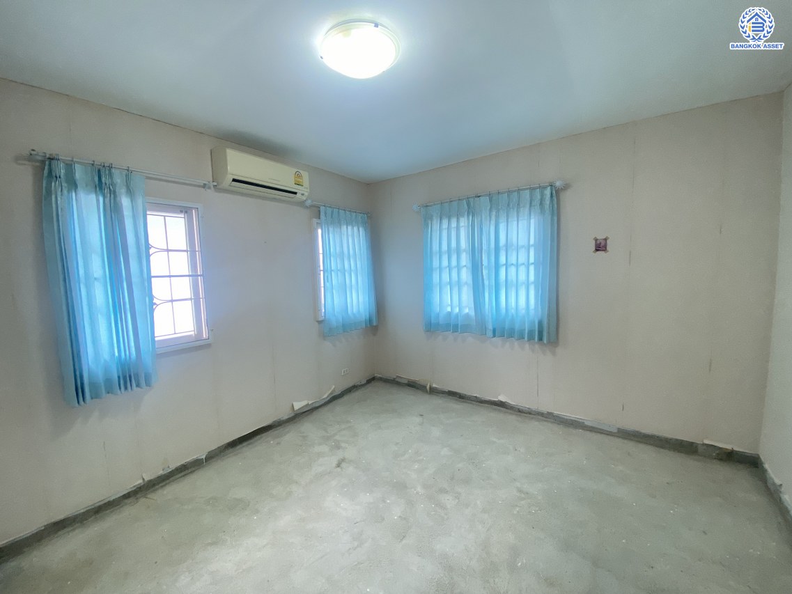 *****บ้านเดี่ยวมือสองนนทบุรี โครงการ พฤกษาวิลเลจ11 รัตนาธิเบศร์ เนื้อที่กว้างถึง 50.10 ตร.ว. ฟังก์ชัน 4 ห้องนอน 2 ห้องน้ำ 1 ที่จอดรถ แถมฟรี! เครื่องปรับอากาศ บนทำเลดี เดินทางสะดวก เชื่อมต่อถนนรัตนาธิเบศร์ และถนนราชพฤกษ์ ใกล้รถไฟฟ้าสายสีม่วง "สถานีบางรักน้อยท่าอิฐ" จองเลย!