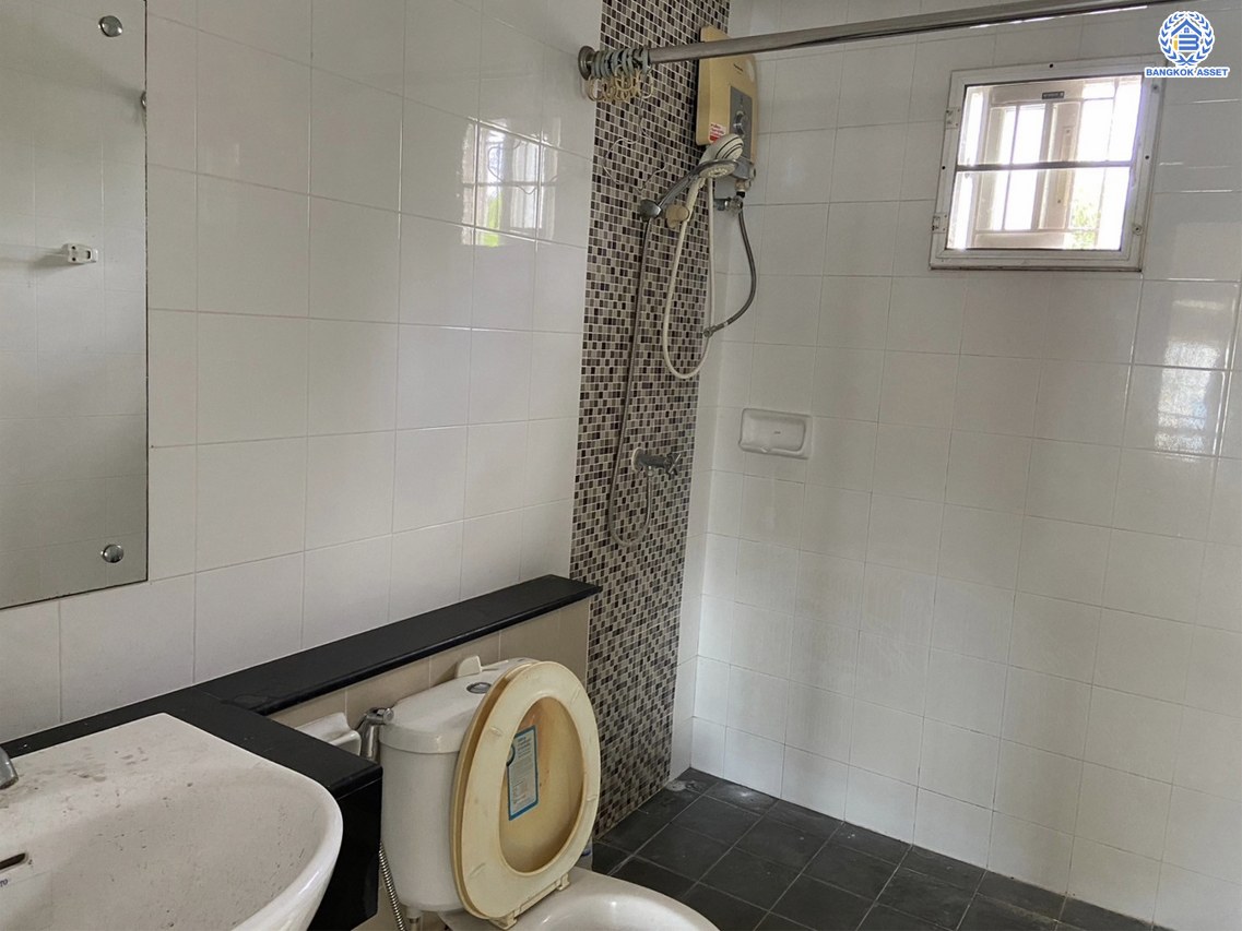 *****บ้านเดี่ยวมือสองนนทบุรี โครงการ พฤกษาวิลเลจ11 รัตนาธิเบศร์ เนื้อที่กว้างถึง 50.10 ตร.ว. ฟังก์ชัน 4 ห้องนอน 2 ห้องน้ำ 1 ที่จอดรถ แถมฟรี! เครื่องปรับอากาศ บนทำเลดี เดินทางสะดวก เชื่อมต่อถนนรัตนาธิเบศร์ และถนนราชพฤกษ์ ใกล้รถไฟฟ้าสายสีม่วง "สถานีบางรักน้อยท่าอิฐ" จองเลย!