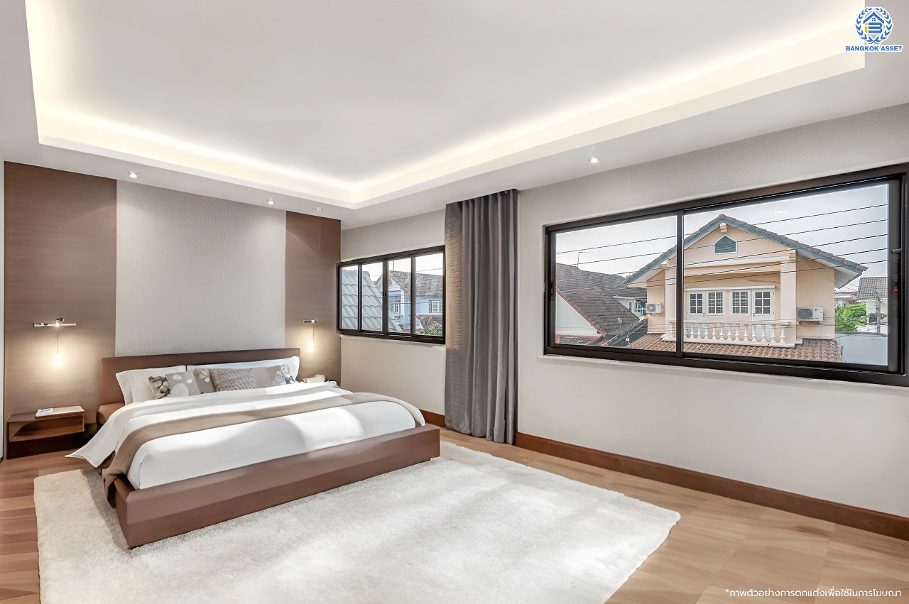 บ้านมือสองตกแต่งใหม่ โครงการ กฤษดานคร18 พุทธมณฑลสาย3 เนื้อที่ 40.00 ตร.ว. บนพื้นที่ใช้สอย 216.72 ตร.ม. ฟังก์ชัน 3 ห้องนอน 2 ห้องน้ำ จอดรถได้ 1 คัน บนทำเลศักยภาพเชื่อมต่อถนนพุทธมณฑลสาย3, ถนนบรมราชชนนี, ถนนอุทยาน, ถนนอักษะ, ถนนพุทธมณฑลสาย2  ใกล้เซ็นทรัลปิ่นเกล้า ม.มหิดล และทางด่วน "ศรีรัช"...