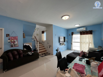 *****ทาวน์เฮ้าส์มือสอง โครงการ พฤกษาวิลล์22 พระราม5-2 เนื้อที่กว้าง 18.30 ตร.ว. พื้นที่ใช้สอย 95 ตร.ม. ฟังก์ชัน 3 ห้องนอน 2 ห้องน้ำ 1 ที่จอดรถ พร้อมเข้าอยู่ได้ทันที ตั้งบนทำเลดี เชื่อมต่อถนนบางกรวย-ไทรน้อย ถนนนครอินทร์ ถนนราชพฤกษ์ ใกล้รถไฟฟ้าสายสีม่วง "สถานีแยกติวานนท์" และจุดขึ้นทางด่วน "พระราม7"