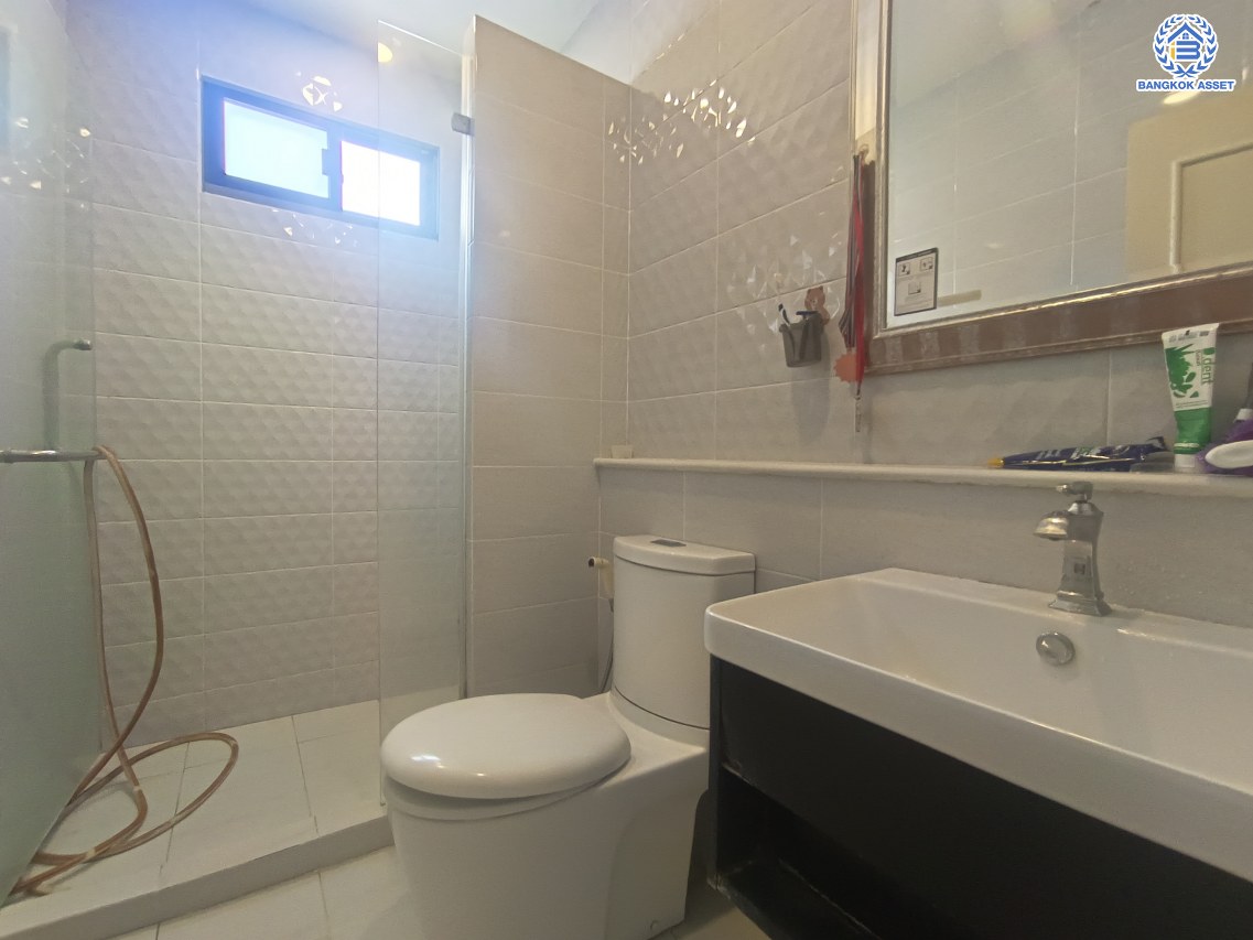 *****บ้านเดี่ยวมือสองนนทบุรี โครงการ เพอร์เฟคเพลส แจ้งวัฒนะ2 เนื้อที่กว้าง 56.60 ตร.ว. พื้นที่ใช้สอย 160 ตร.ม. ฟังก์ชัน 4 ห้องนอน 3 ห้องน้ำ 2 ที่จอดรถ บนทำเลแห่งการเดินทาง เชื่อมต่อถนนแจ้งวัฒนะ, ถนนชัยพฤกษ์, ถนนติวานนท์ และทางด่วน "ศรีสมาน" จองเลย!