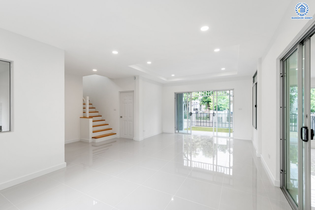 บ้านมือสองตกแต่งใหม่ โครงการ ชัยพฤกษ์ บางใหญ่ บ้านเดี่ยวแบรนด์คุณภาพ L&H สภาพแวดล้อมดี พร้อม Facilities ครบครัน บนเนื้อที่ 56.00 ตร.ว. พื้นที่ใช้สอย 229.34 ตร.ม. ฟังก์ชัน 4 ห้องนอน 4 ห้องน้ำ จอดรถได้ 2 คัน บนทำเลเดินทางสะดวก ใกล้รถไฟฟ้าสายสีม่วง "สถานีคลองบางไผ่" และเพียง 5 นาทีถึงเซ็นทรัล เวสต์เกต