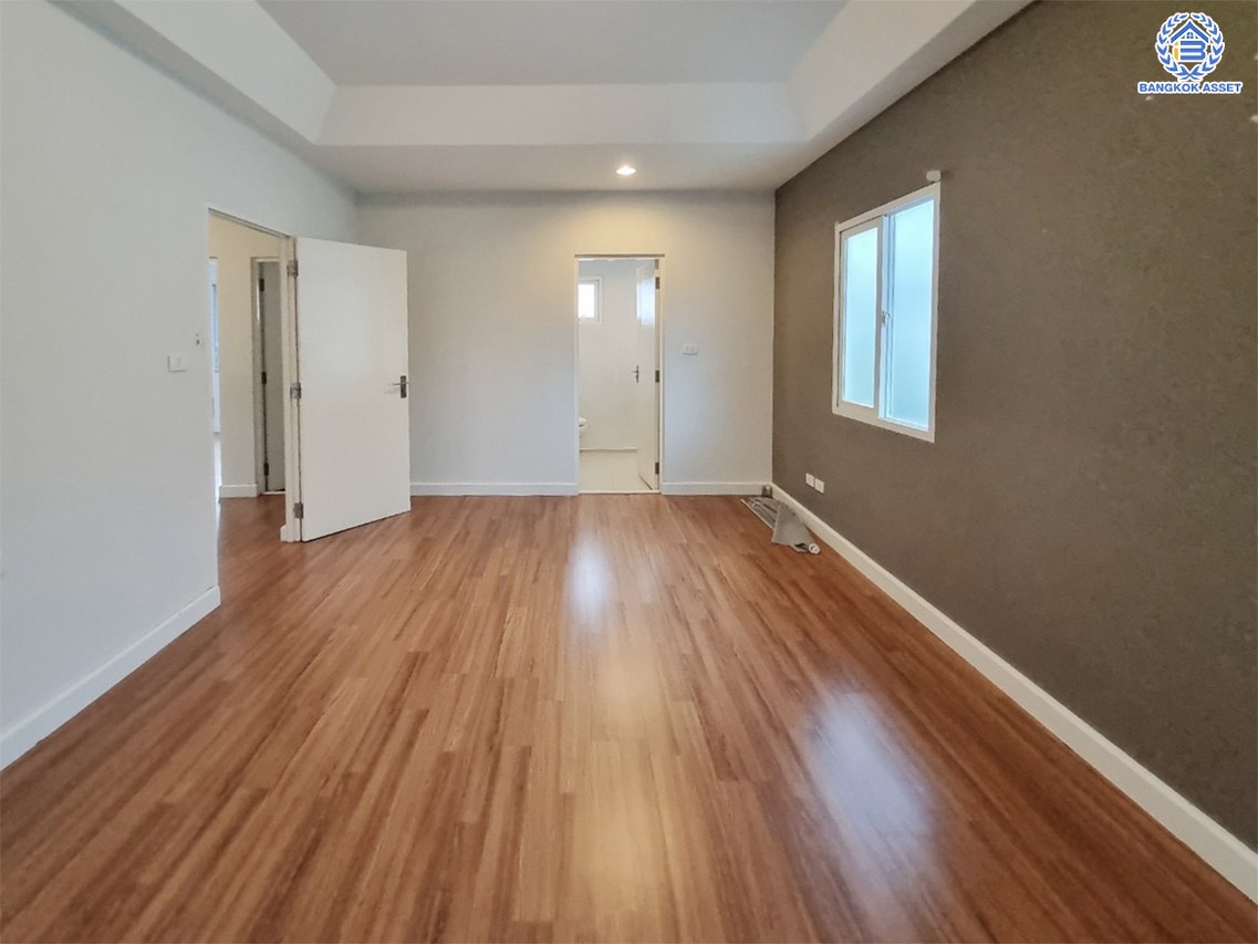 *****บ้านเดี่ยวมือสองนนทบุรี โครงการ ชัยพฤกษ์ ปิ่นเกล้า-กาญจนาฯ เนื้อที่ 54.60 ตร.ว. พื้นที่ใช้สอย 136 ตร.ม. ฟังก์ชัน 3 ห้องนอน 3 ห้องน้ำ 2 ที่จอดรถ พร้อมอยู่ สภาพแวดล้อมดี เดินทางสะดวก เชื่อมต่อถนนนครอินทร์ ถนนกาญจนาภิเษก ใกล้รถไฟฟ้าสายสีม่วง "สถานีตลาดบางใหญ่" และจุดขึ้นทางด่วน "ศรีรัช"