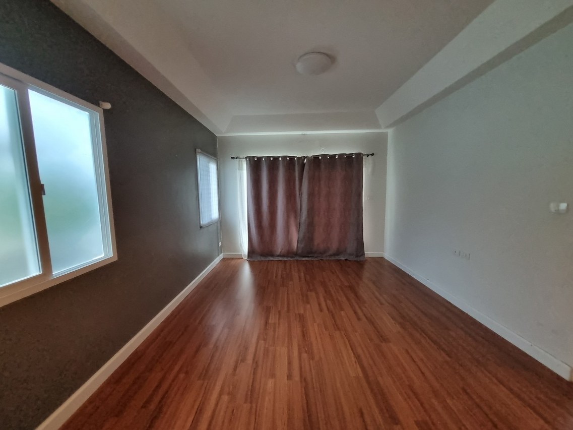 *****บ้านเดี่ยวมือสองนนทบุรี โครงการ ชัยพฤกษ์ ปิ่นเกล้า-กาญจนาฯ เนื้อที่ 54.60 ตร.ว. พื้นที่ใช้สอย 136 ตร.ม. ฟังก์ชัน 3 ห้องนอน 3 ห้องน้ำ 2 ที่จอดรถ พร้อมอยู่ สภาพแวดล้อมดี เดินทางสะดวก เชื่อมต่อถนนนครอินทร์ ถนนกาญจนาภิเษก ใกล้รถไฟฟ้าสายสีม่วง "สถานีตลาดบางใหญ่" และจุดขึ้นทางด่วน "ศรีรัช"