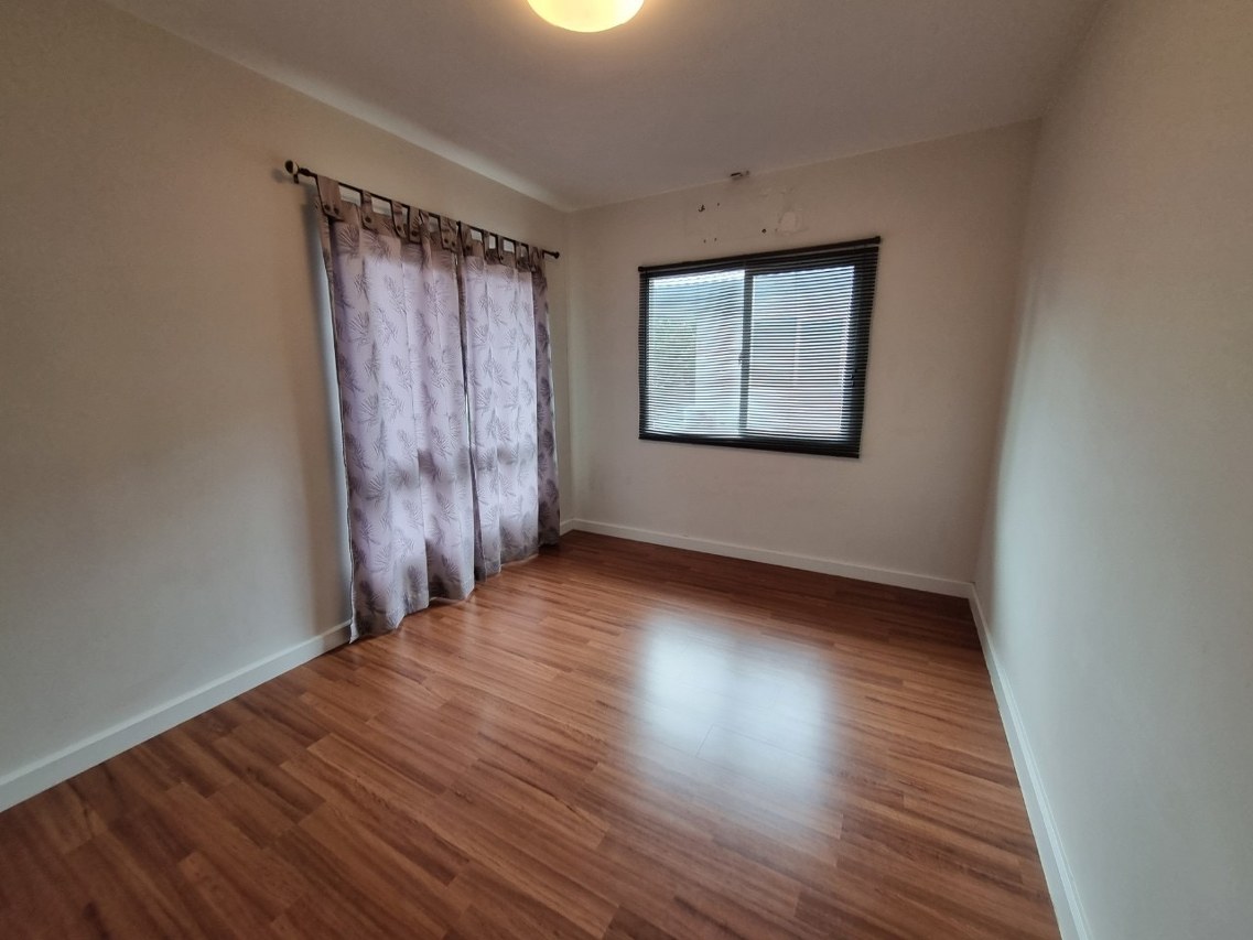 *****บ้านเดี่ยวมือสองนนทบุรี โครงการ ชัยพฤกษ์ ปิ่นเกล้า-กาญจนาฯ เนื้อที่ 54.60 ตร.ว. พื้นที่ใช้สอย 136 ตร.ม. ฟังก์ชัน 3 ห้องนอน 3 ห้องน้ำ 2 ที่จอดรถ พร้อมอยู่ สภาพแวดล้อมดี เดินทางสะดวก เชื่อมต่อถนนนครอินทร์ ถนนกาญจนาภิเษก ใกล้รถไฟฟ้าสายสีม่วง "สถานีตลาดบางใหญ่" และจุดขึ้นทางด่วน "ศรีรัช"