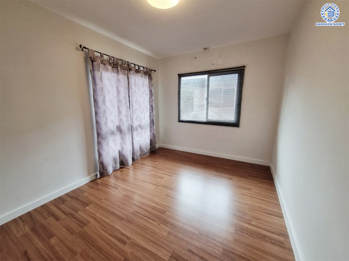 *****บ้านเดี่ยวมือสองนนทบุรี โครงการ ชัยพฤกษ์ ปิ่นเกล้า-กาญจนาฯ เนื้อที่ 54.60 ตร.ว. พื้นที่ใช้สอย 136 ตร.ม. ฟังก์ชัน 3 ห้องนอน 3 ห้องน้ำ 2 ที่จอดรถ พร้อมอยู่ สภาพแวดล้อมดี เดินทางสะดวก เชื่อมต่อถนนนครอินทร์ ถนนกาญจนาภิเษก ใกล้รถไฟฟ้าสายสีม่วง "สถานีตลาดบางใหญ่" และจุดขึ้นทางด่วน "ศรีรัช"