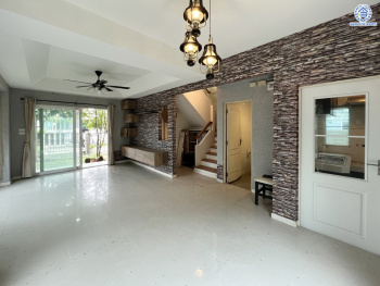 *****บ้านเดี่ยวมือสองนนทบุรี โครงการ พฤกษ์ลดา1 วงแหวน-รัตนาธิเบศร์ จาก L&H เนื้อที่ 60 ตร.ว. ฟังก์ชัน 3 ห้องนอน 2 ห้องน้ำ 2 ที่จอดรถ แถมฟรี! เครื่องปรับอากาศ โครงการบนทำเลเดินทางสะดวก เชื่อมต่อถนนบางกรวย-ไทรน้อย ถนนคลองถนน ถนนกาญจนาภิเษก ใกล้รถไฟฟ้าสายสีม่วง "สถานีคลองบางไผ่"