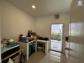 *****บ้านเดี่ยวมือสองนนทบุรี พร้อมอยู่ โครงการ เซนโทร บางใหญ่ เนื้อที่กว้าง 57.30 ตร.ว. พื้นที่ใช้สอย 227 ตร.ม. ฟังก์ชัน 4 ห้องนอน 5 ห้องน้ำ 3 ที่จอดรถ โครงการตั้งบนทำเลดี เชื่อมต่อถนนกาญจนาภิเษก ถนนบ้านกล้วย-ไทรน้อย ถนนชัยพฤกษ์ ใกล้รถไฟฟ้าสายสีม่วง "สถานีคลองบางไผ่"