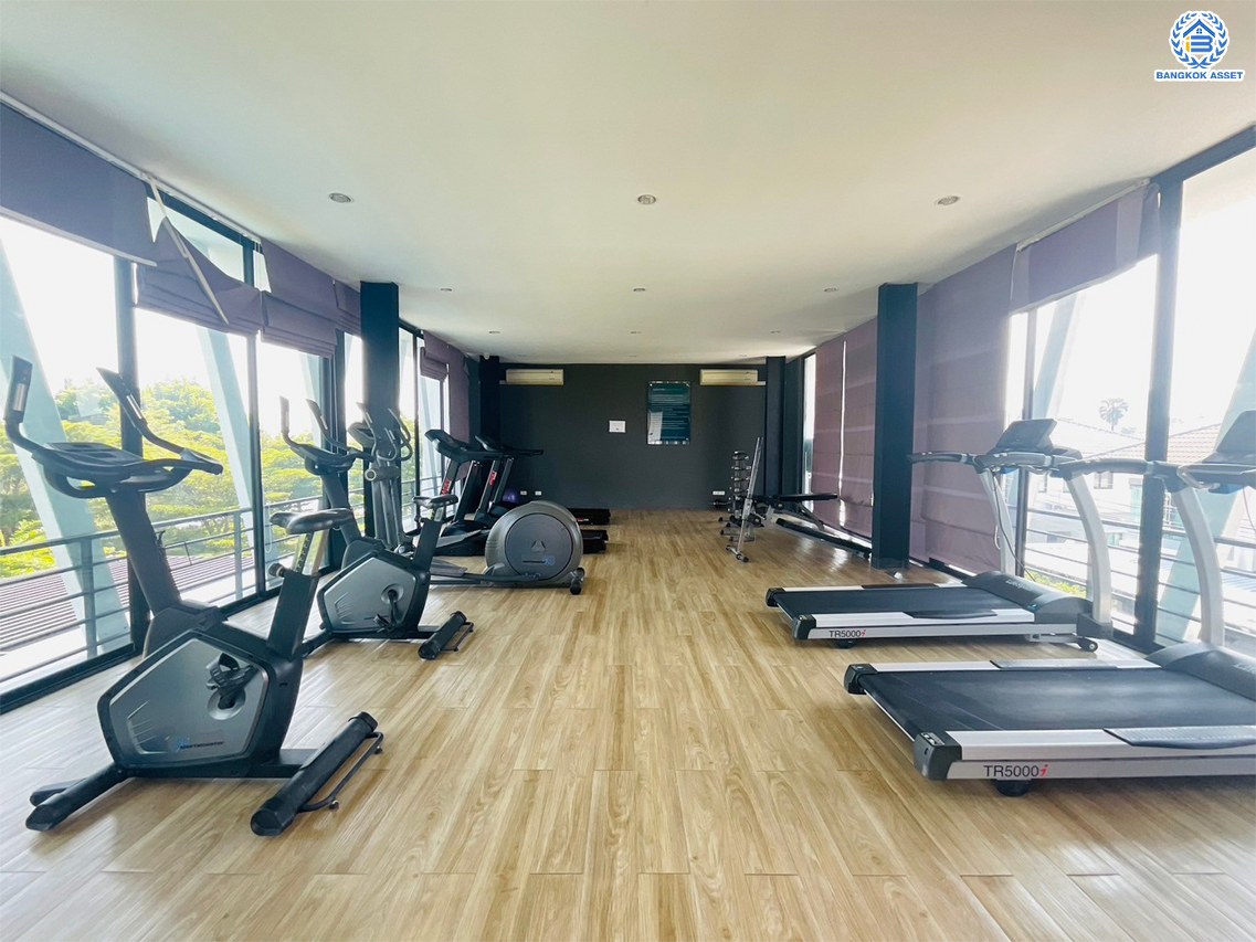 *****บ้านเดี่ยวมือสองนนทบุรี โครงการ ดีไลท์ รัตนาธิเบศร์-ท่าอิฐ เนื้อที่กว้าง 53.50 ตร.ว. พื้นที่ใช้สอย 160 ตร.ม. ฟังก์ชัน 3 ห้องนอน 3 ห้องน้ำ 2 ที่จอดรถ แถมฟรี! เครื่องปรับอากาศ, เครื่องทำน้ำอุ่น, เครื่องดูดควัน พร้อมเข้าอยู่ได้เลย โครงการบนทำเลเดินทางสะดวก เชื่อมต่อถนนรัตนาธิเบศร์ ใกล้รถไฟฟ้าสายสีม่วง "สถานีบางรักน้อยท่าอิฐ" และจุดขึ้นทางด่วน "ศรีรัช"